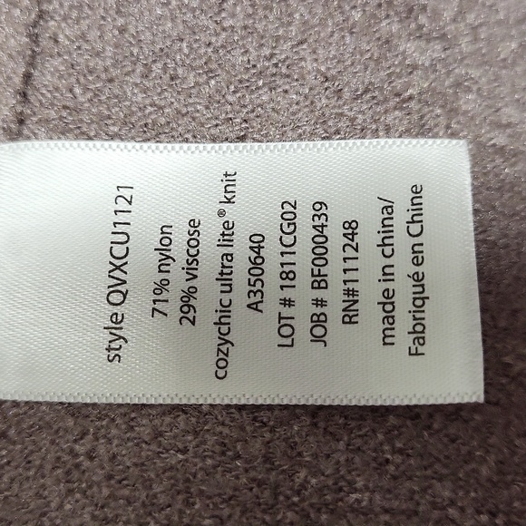 Barefoot Dreams Cardigan - Picture 8 of 9